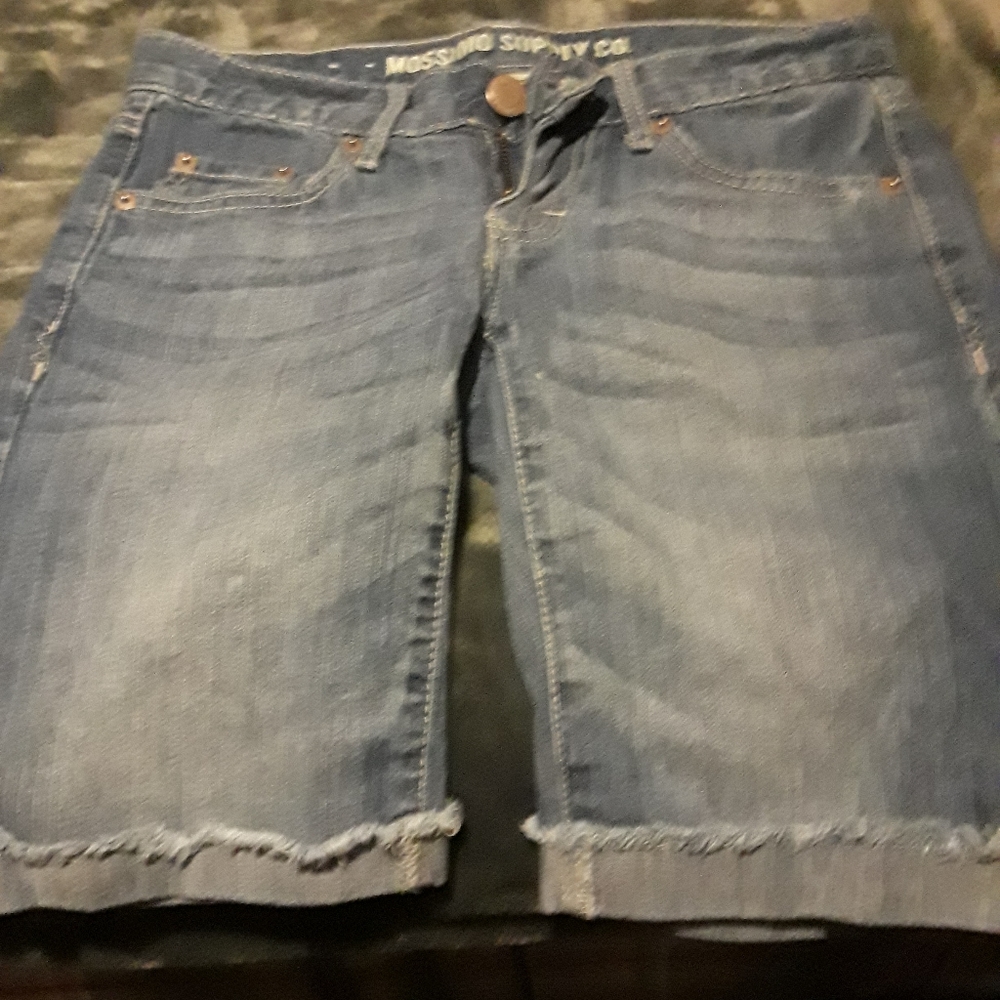 shorts - Picture 3 of 6